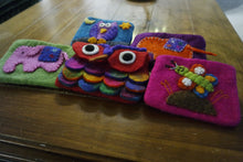 Load image into Gallery viewer, Handmade Felted Purses